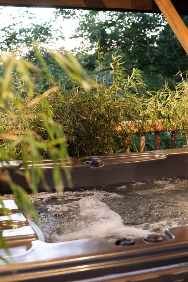 Le Domaine Des Pres Verts Suites & Chambres Avec Jacuzzi Privatif Jouey Εξωτερικό φωτογραφία